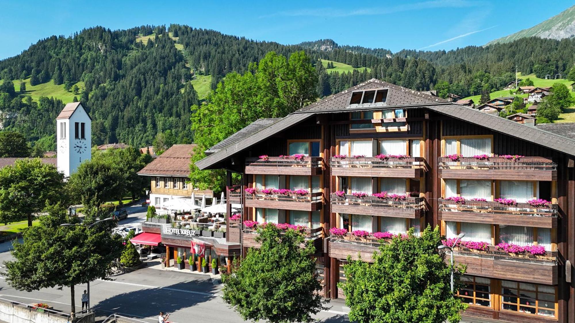 Hotel Kreuz Lenk Exterior photo