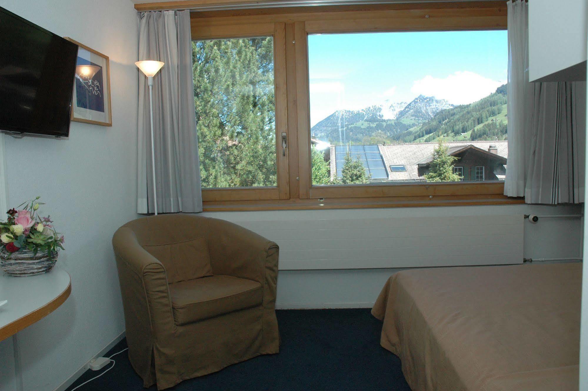 Hotel Kreuz Lenk Exterior photo